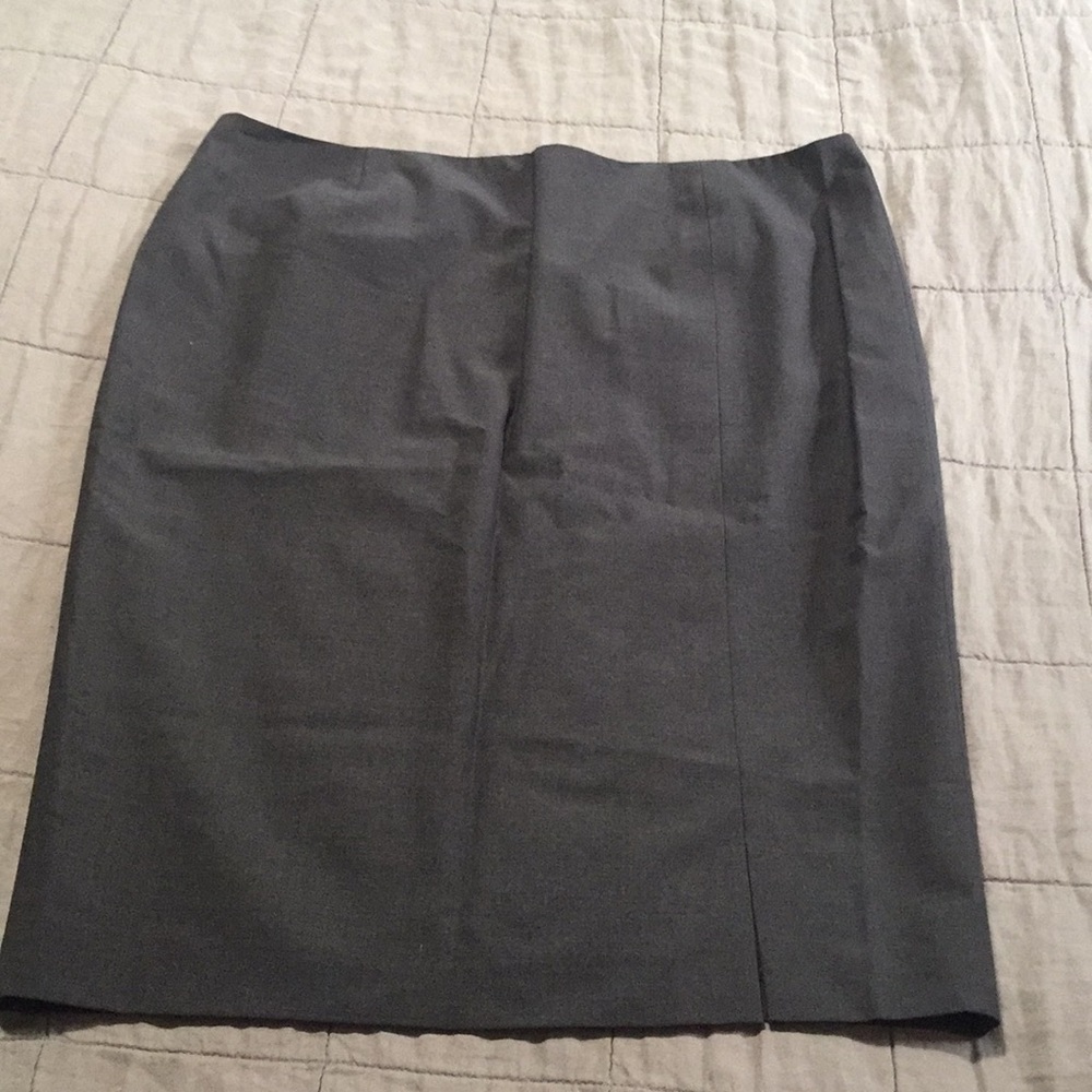 Escada Charcoal gray pencil skirt 46